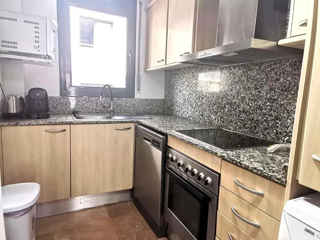 Precioso apartamento 4 habitaciones con piscina y gym