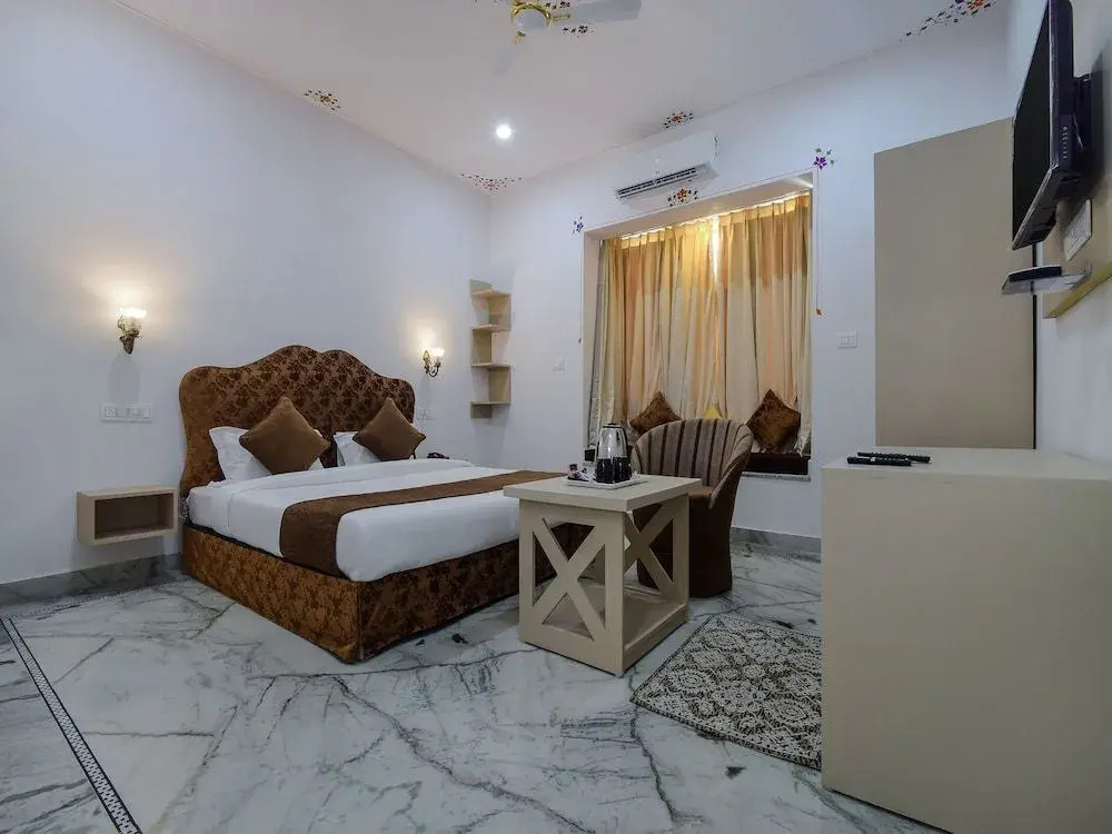Shiv Villa By OYO Rooms