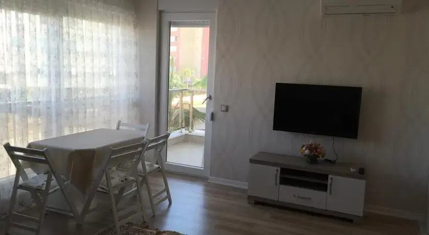 Golden Life Apartment