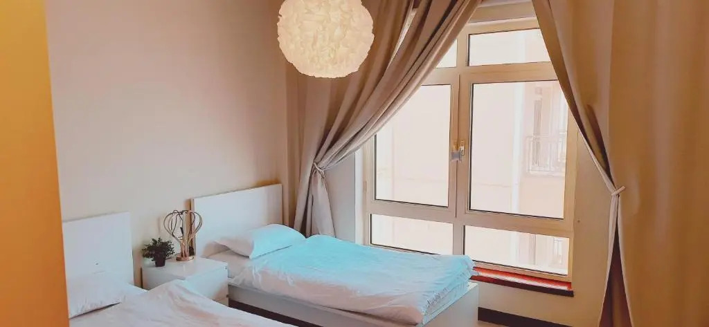 ريفان بيتش شقه 3 غرف على البحر يتطلب عوائل فقط