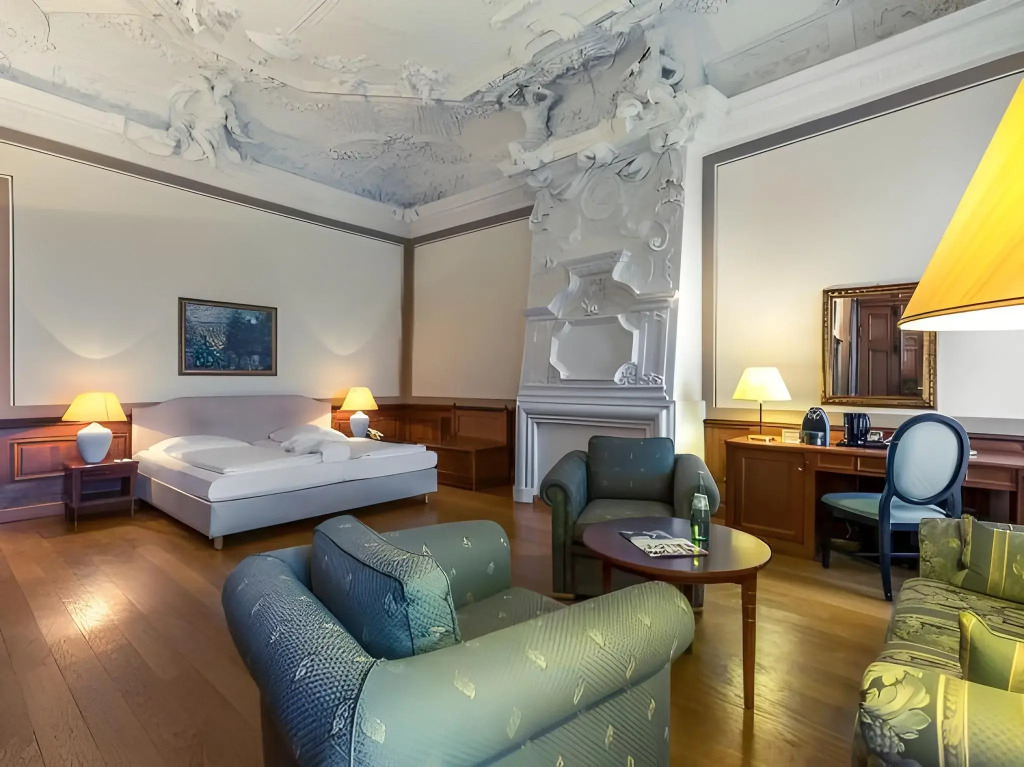 Sunday Hotel Schloss Neustadt Glewe