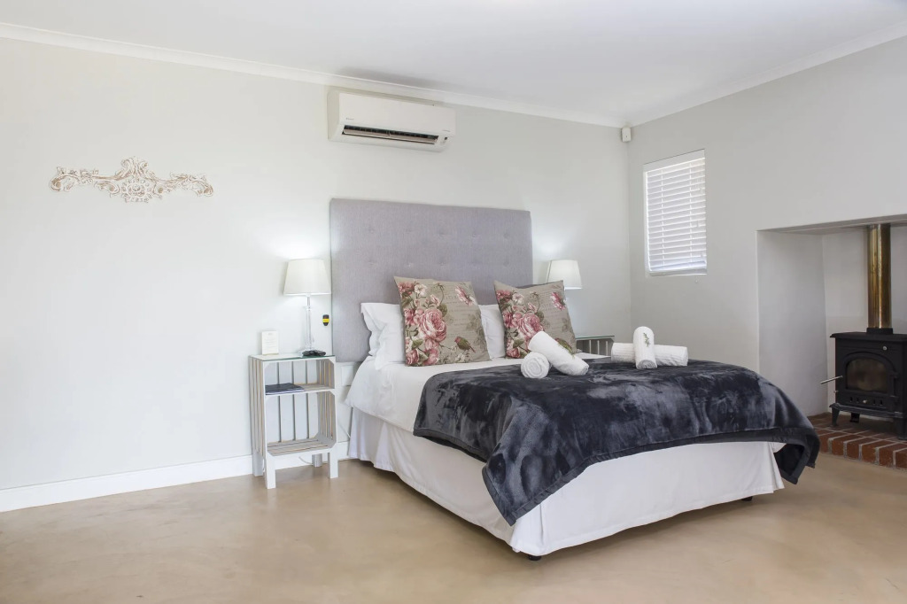 401 Rozendal Cottages