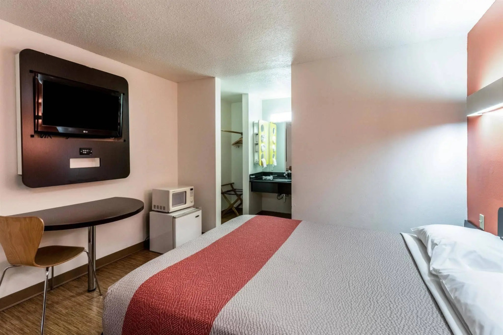 Motel 6 McMinnville