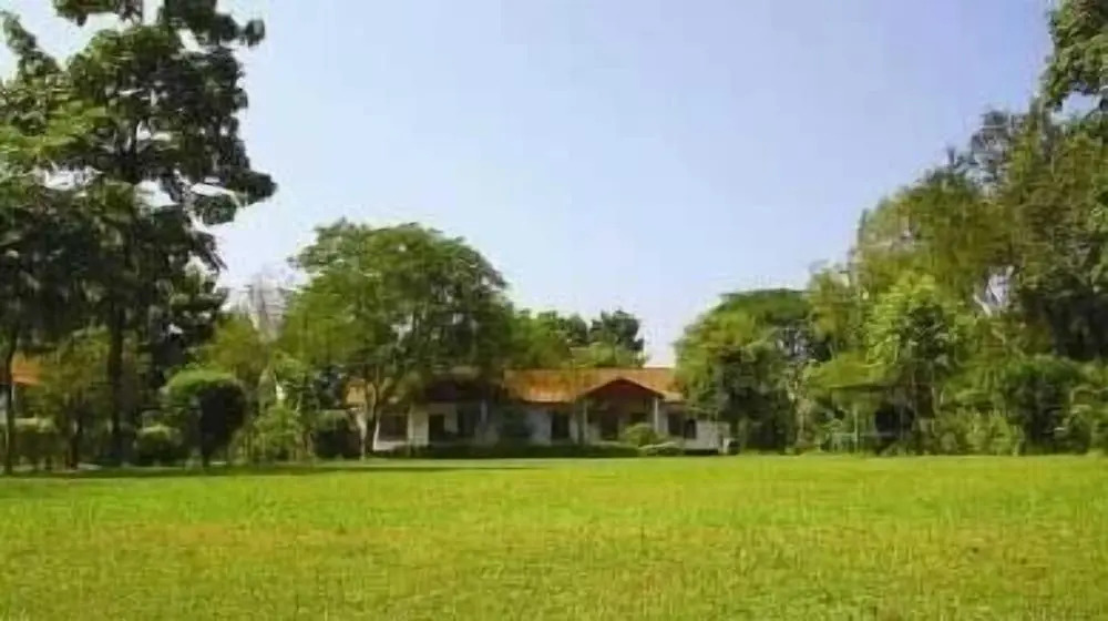 Elenga Resort Ltd