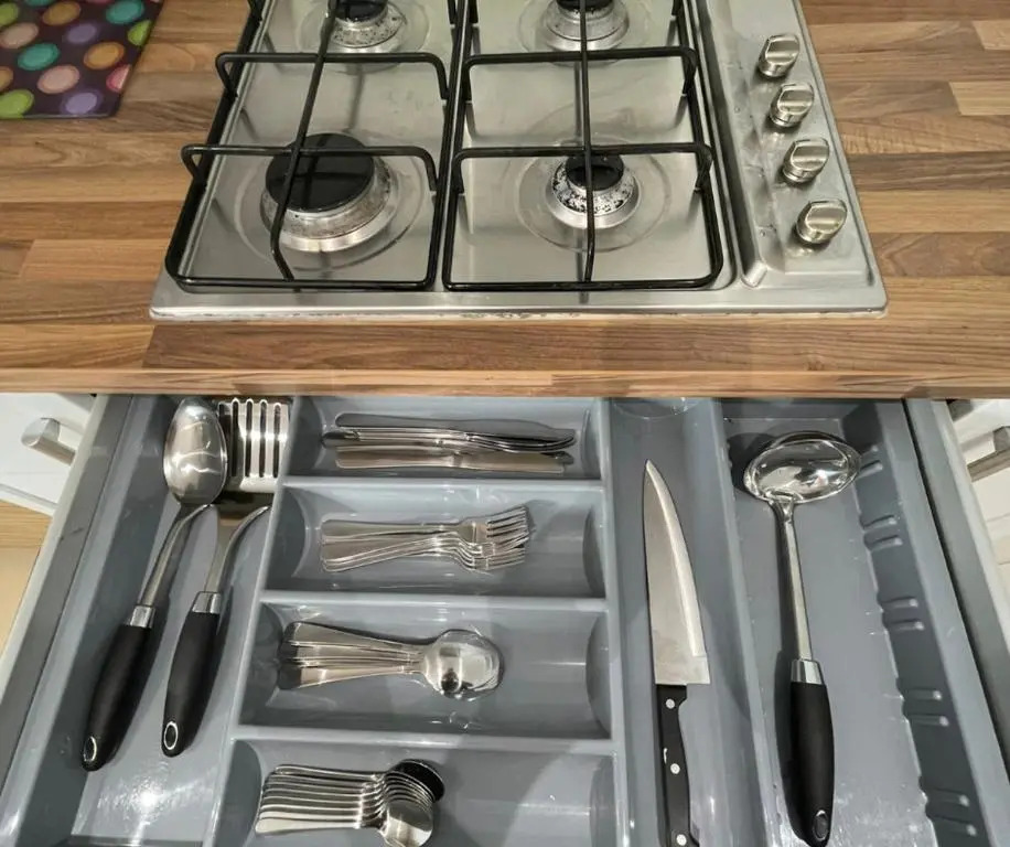 Holiday Home In Cardiff, Sleeps 8
