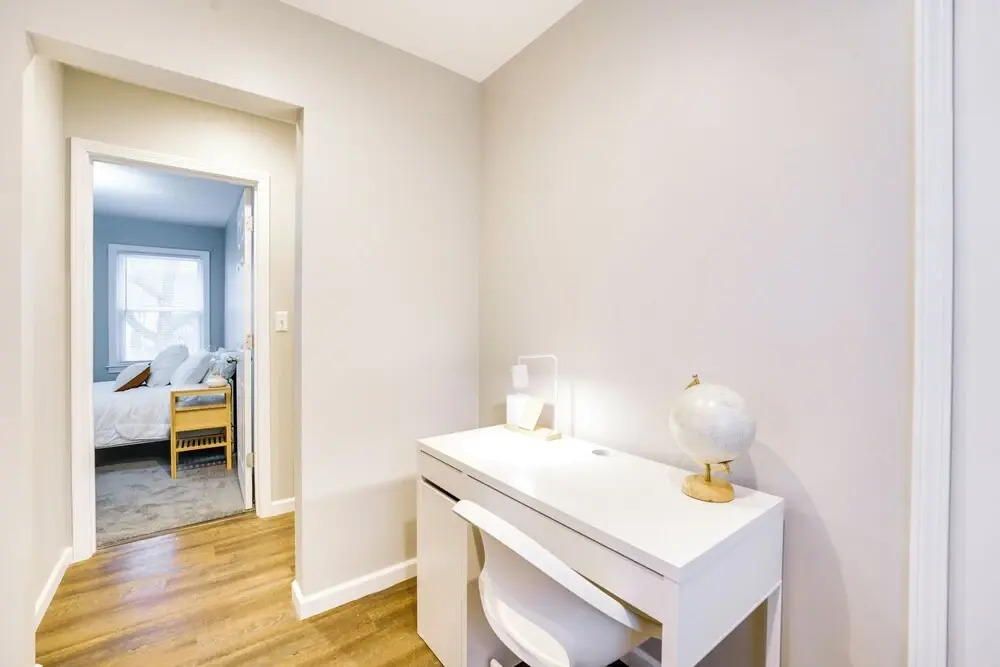 Wfh friendly Home in Dearborn: Dogs Welcome