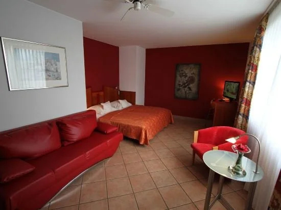 Hotel Mado