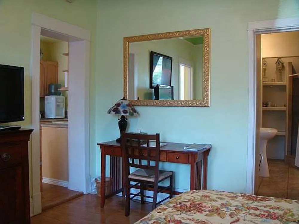 The Big Blue House Inn Boutique Hotel