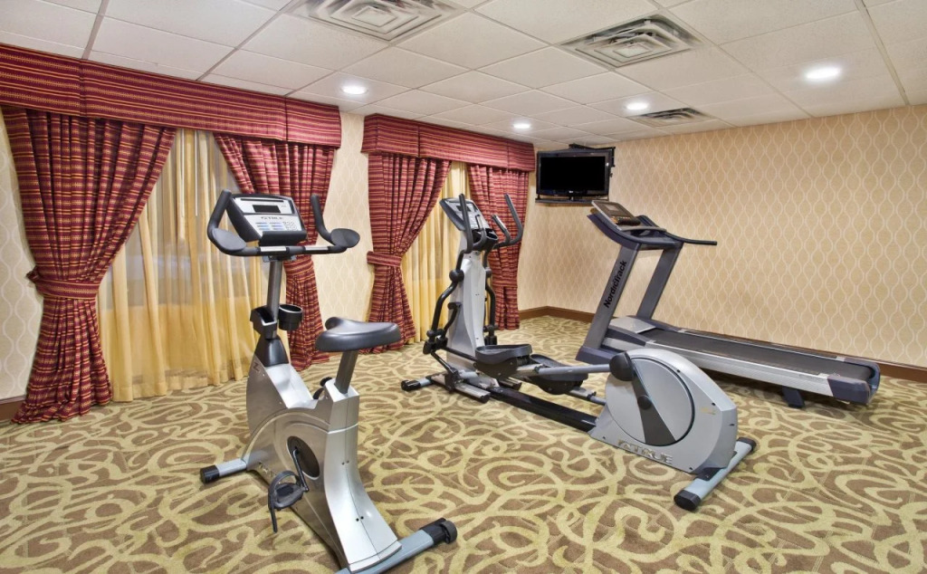 Holiday Inn Express Hotel and Suites Harrington - Dover Area by IHG