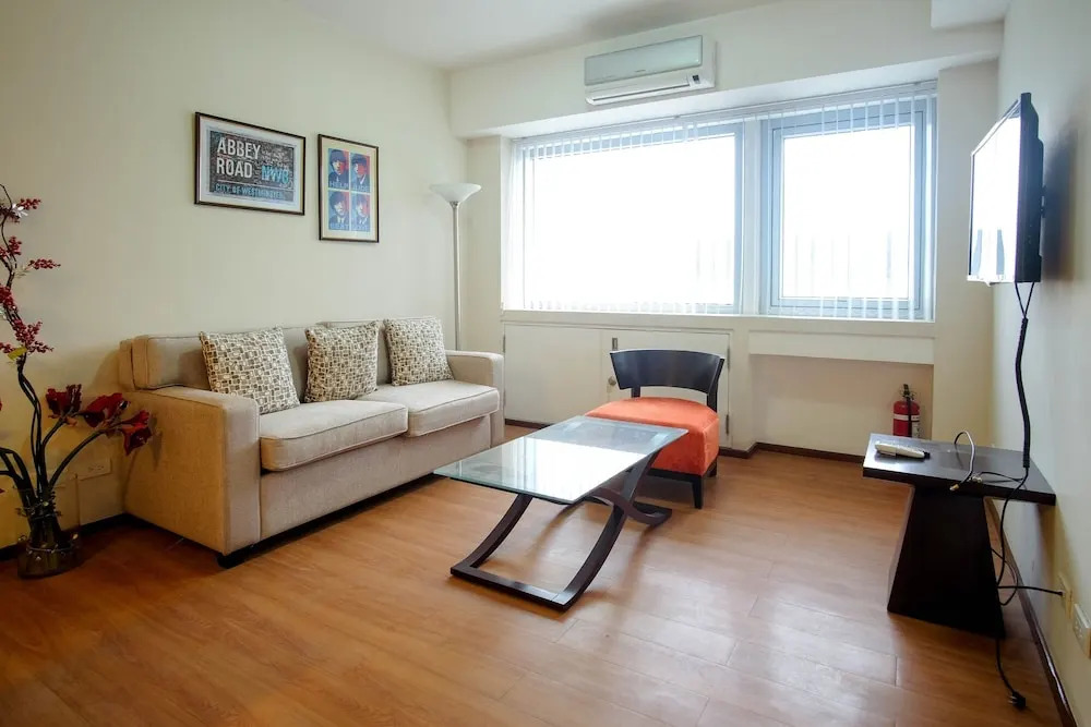 SR Vacation Rental - Grand Cenia Residences