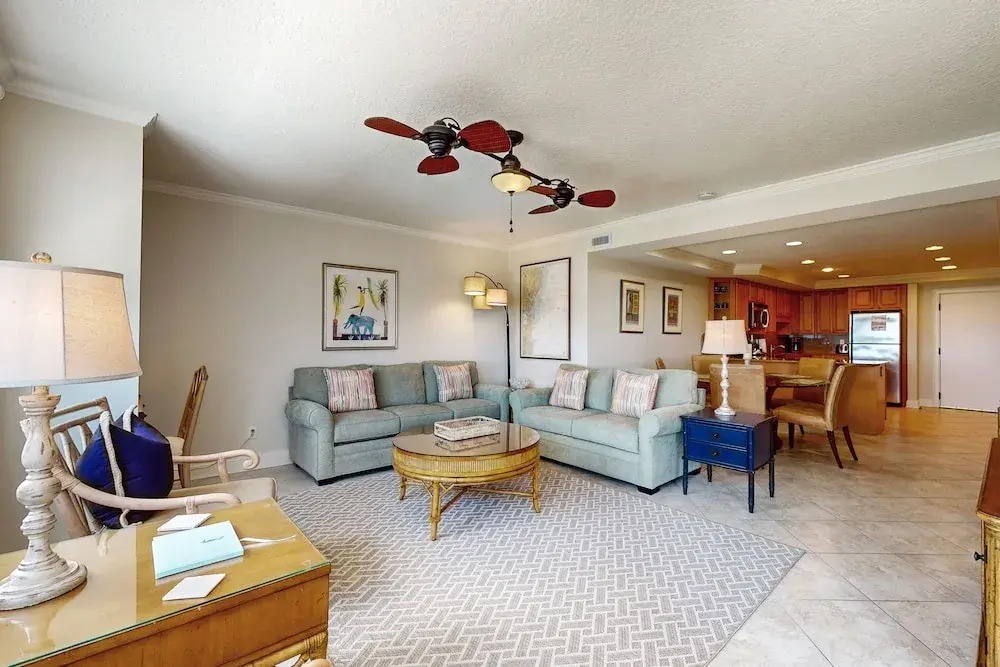 Oceanfront Condo With Washer/dryer, AC & Heated Pool