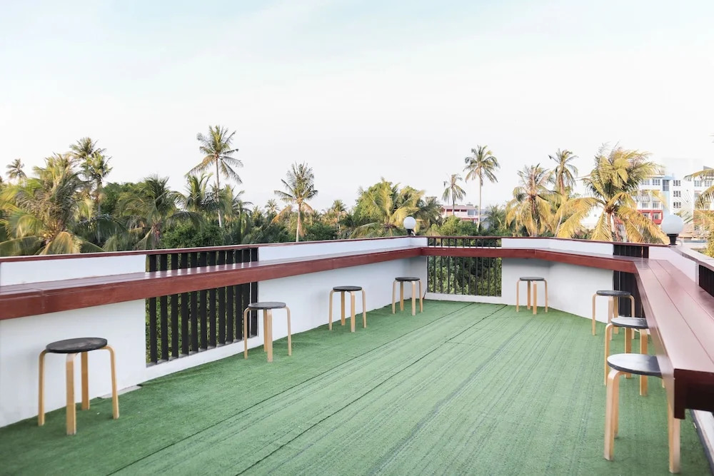 Sleepbox Hostel Suratthani