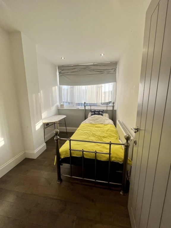 West London Star Aparthotel
