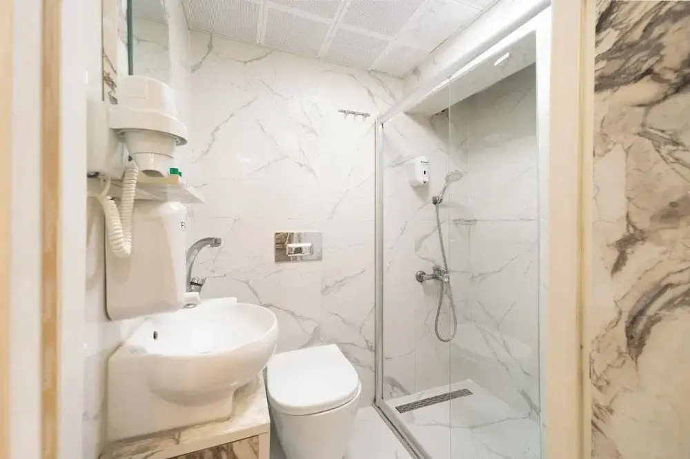 Ren Plus Sui̇tes Otel