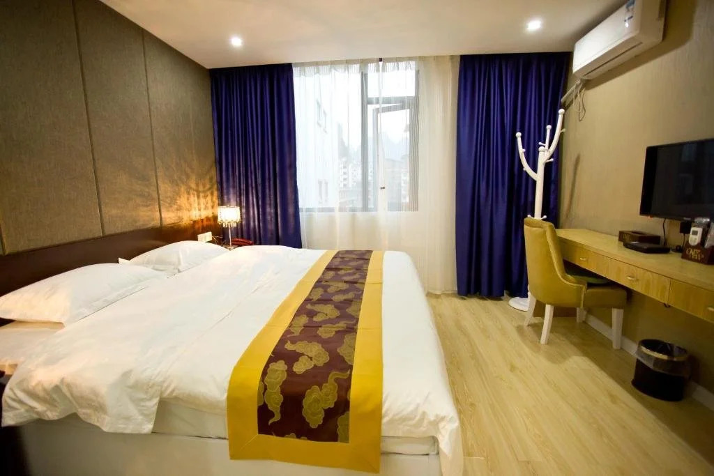 Wei Yi Theme Hotel