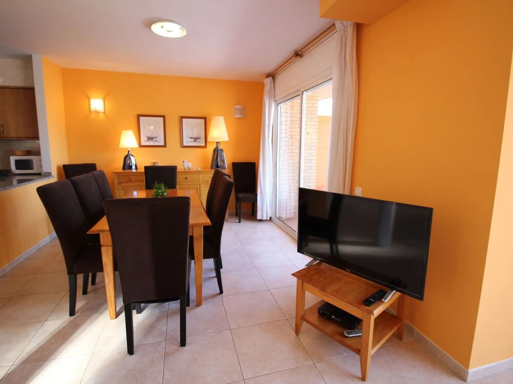 Luxurious Holiday Home in Empuriabrava With Private Pool