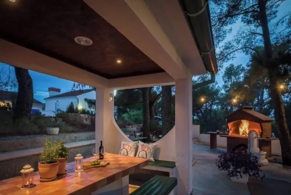 Lavica Bellevue apartments & studios
