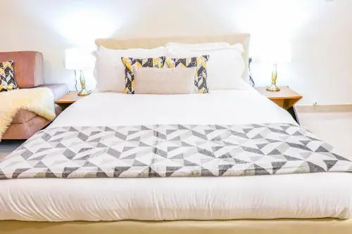 Signature Holiday Homes - Newly Furnished Studio in Azizi Aliyah Residences, Al Jaddaf
