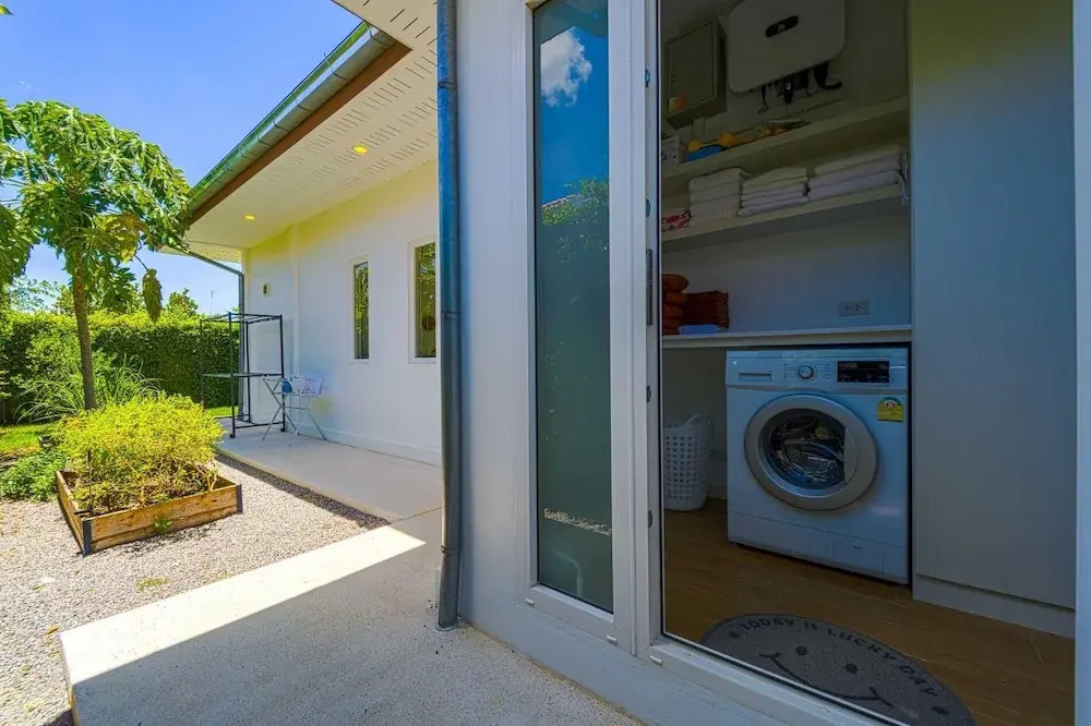 TropicalFamilyVilla w Pool&Garden ML103