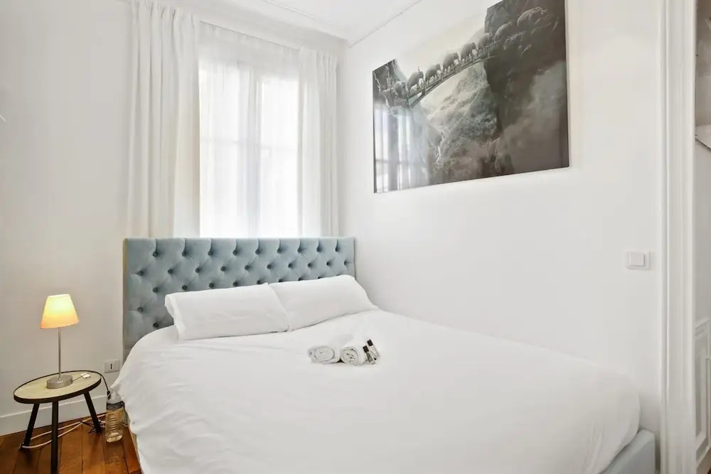 Cosy and Bright 1BR Flat Near Arc de Triomphe!