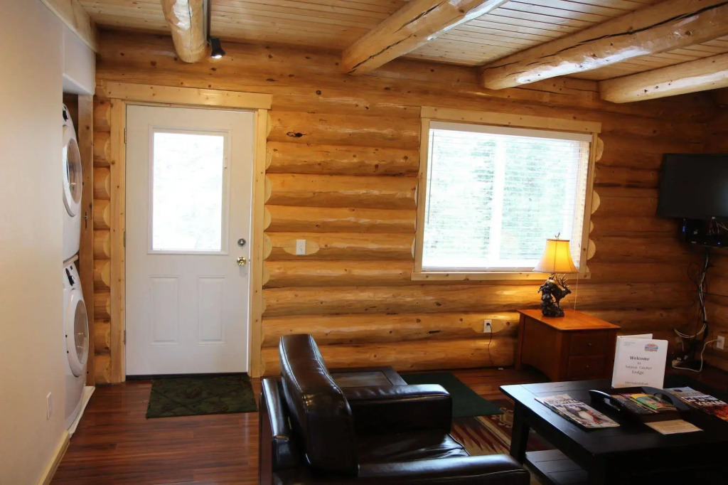 Salmon Catcher Lodge