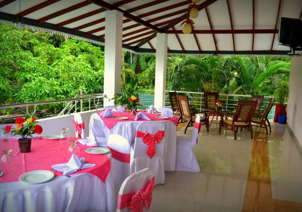 Hotel Sunrich Kandy
