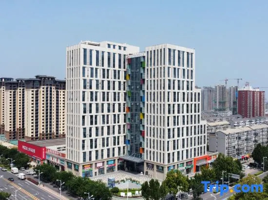 Ye Yuchen E-sports Movie Hotel (Xueyuan Road Muxili Shopping Park)