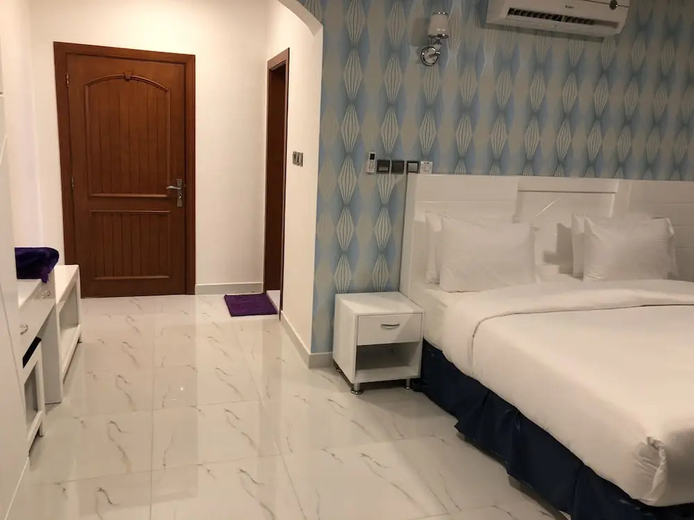 OYO 105 Star House 05