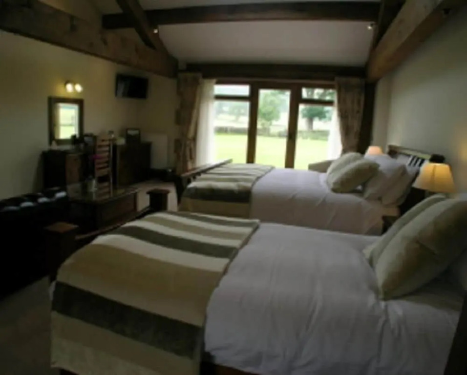 Green Grove Country House