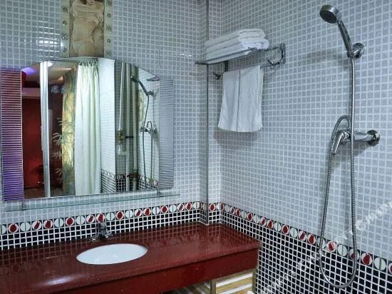 Ruixin Fashion Hotel