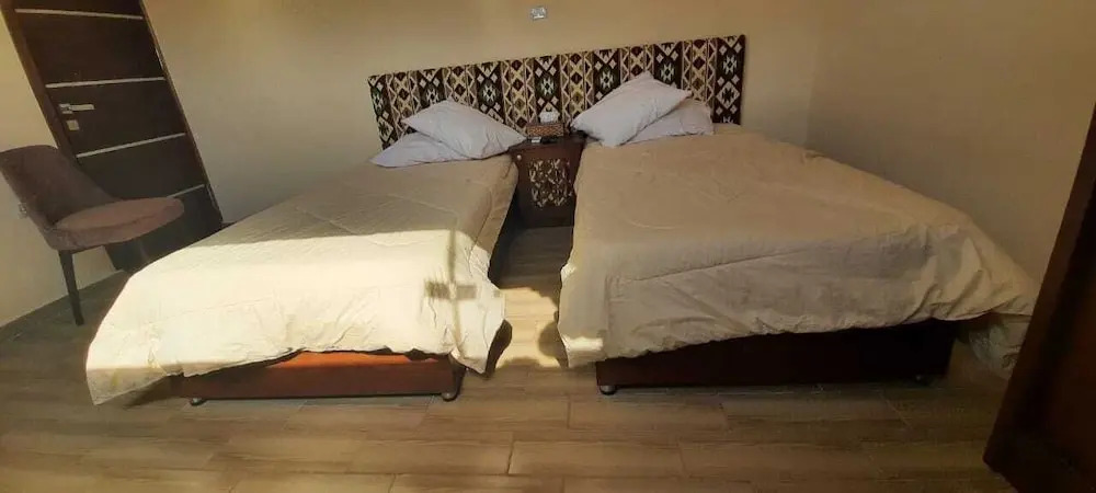Bedouin Pyramids Motel