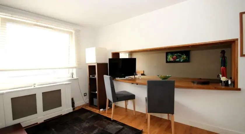 FG Property - Kensal Town, Warfield Road