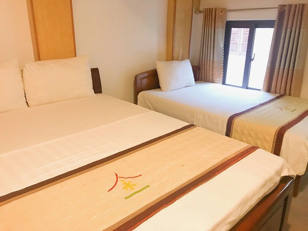 Vinh Gia Airport Lake View Hostel