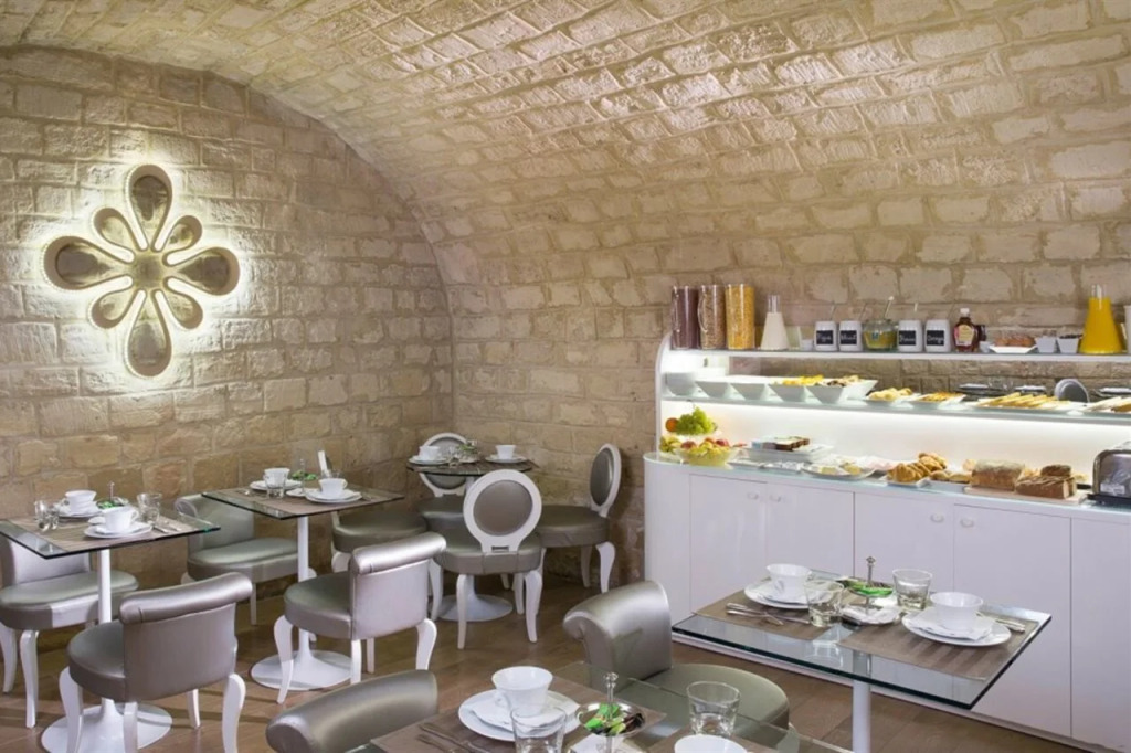 Hotel Chavanel