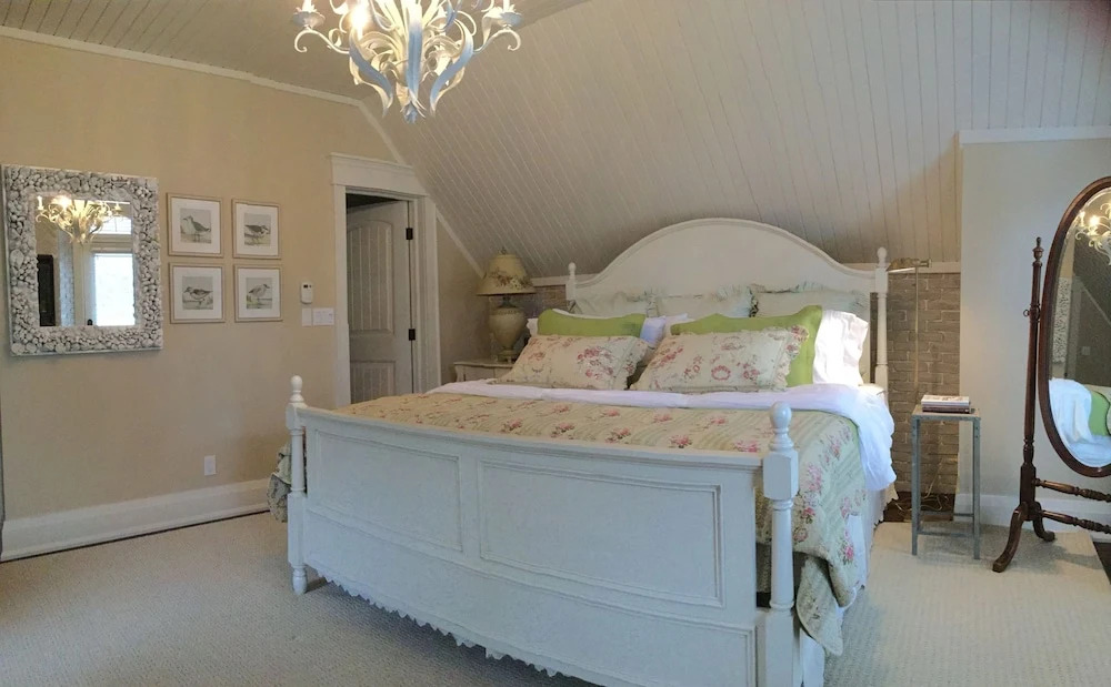 Echo Woods B&B