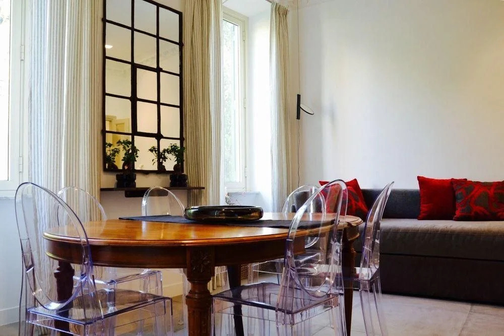Residenza Vaticano by Hili