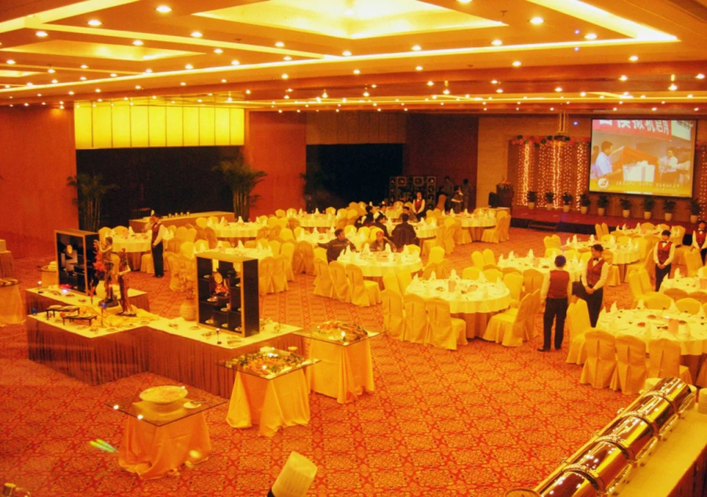Shanghai Airlines Travel Hotel