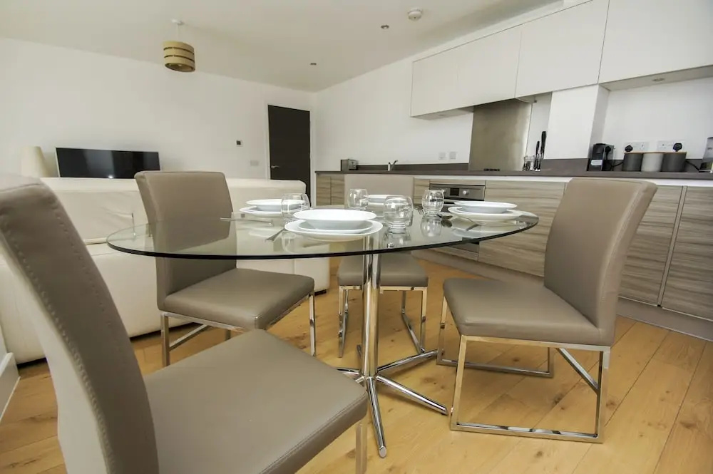 Orion Marina Sea View Parking by Brighton Holiday Lets