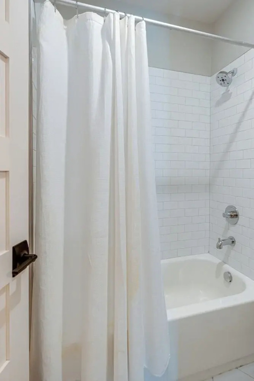 Merry Melrose -mins to Broadway- Sleeps 6