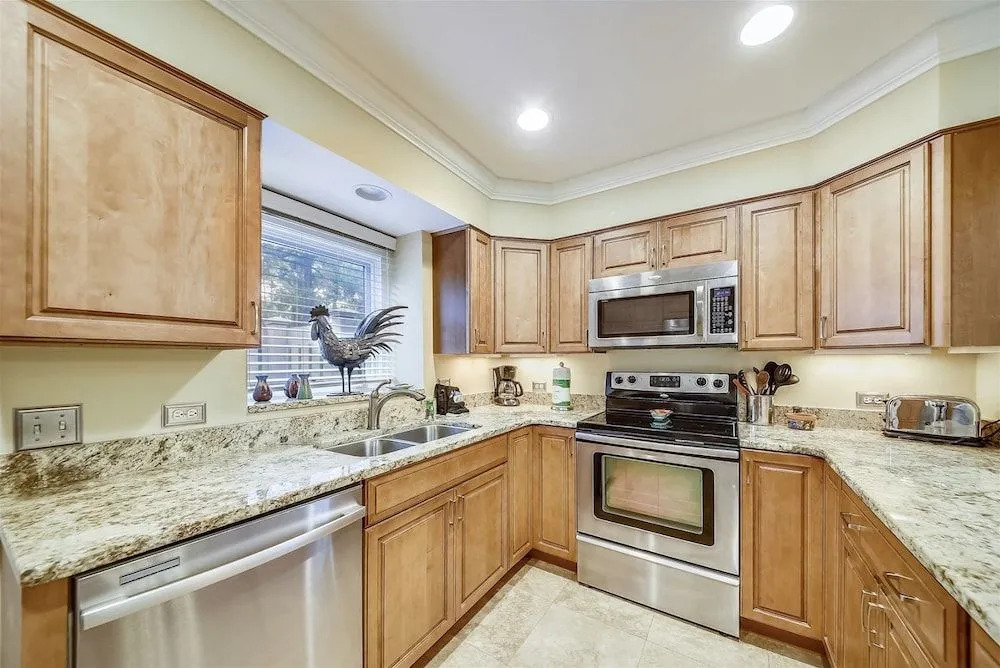 Ocean Cove 835