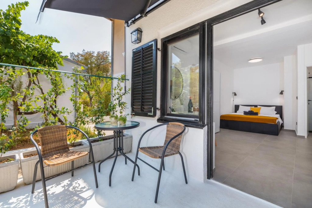 3 minutes from the beach: lovely studio apartment
