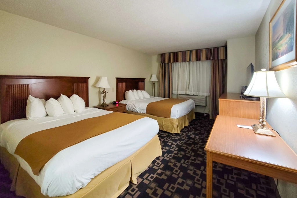 Comfort Inn & Suites Shakopee Downtown Area