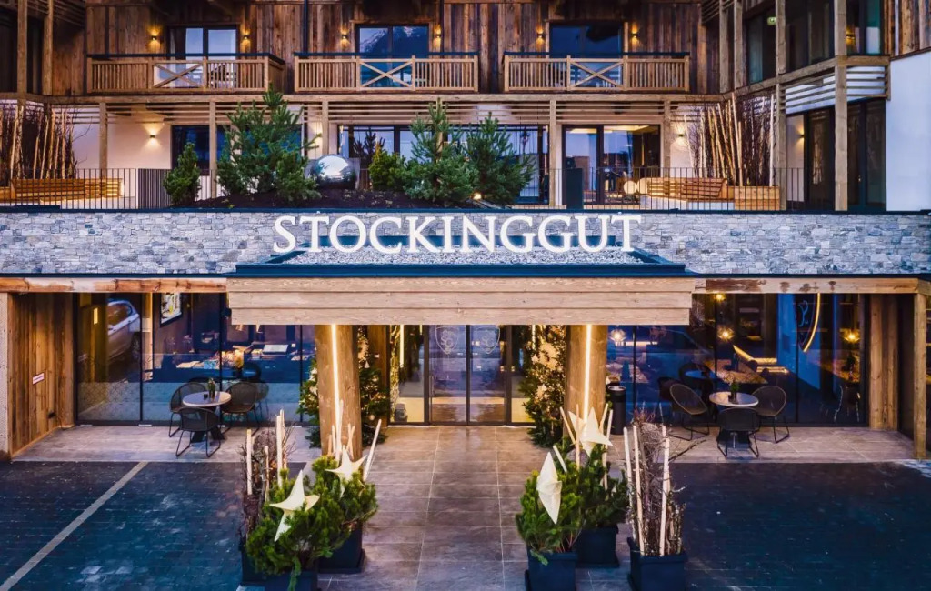 Stockinggut by AvenidA