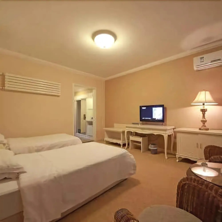 Jinlong Hotel