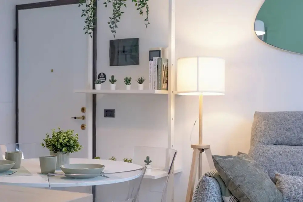 Tosi lovely Flat