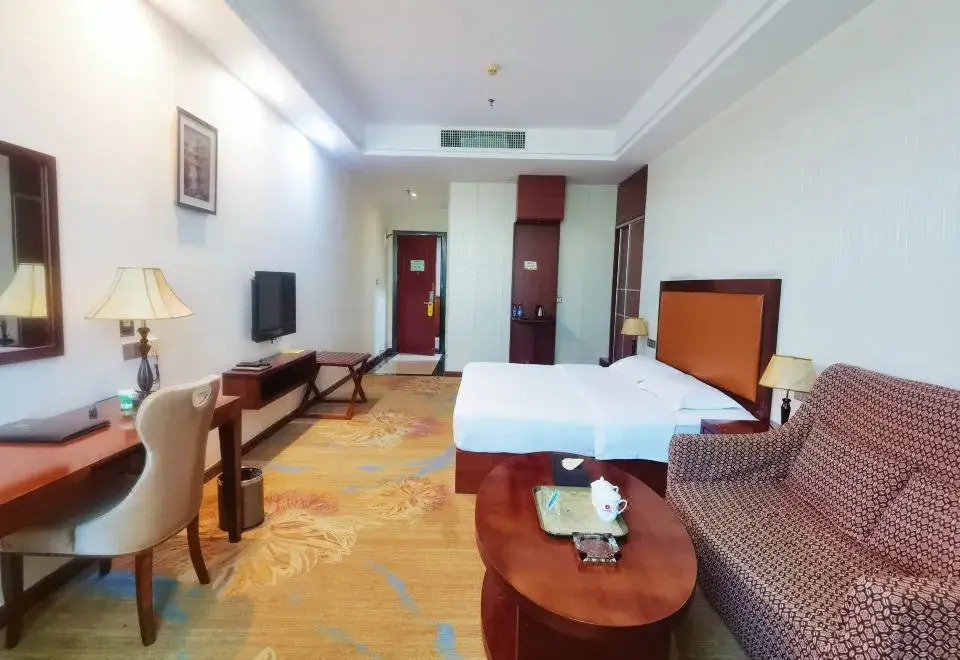 Kam · Tak · Yil Hotel
