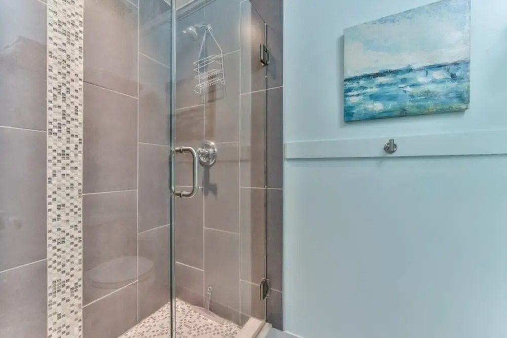 Amazing Pet Friendly 3 Bed House - Heated Pool 3 Bedroom Home by RedAwning