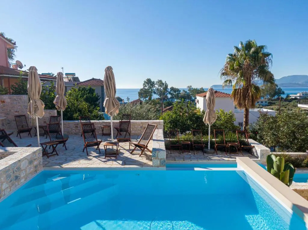 Dimani Suites & Residences