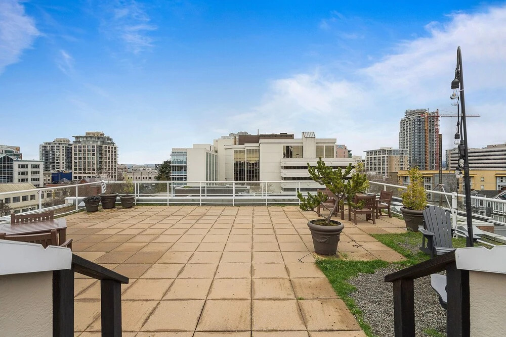 Heritage Conversion Family Condo in Downtown Victoria