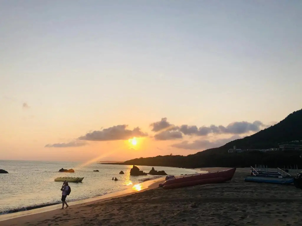 海灘戀情 Beach Love 近沙灘-國旅卡特約商店 陽台房 希臘地中海風格